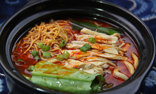 伍堡巧嫂米线加盟