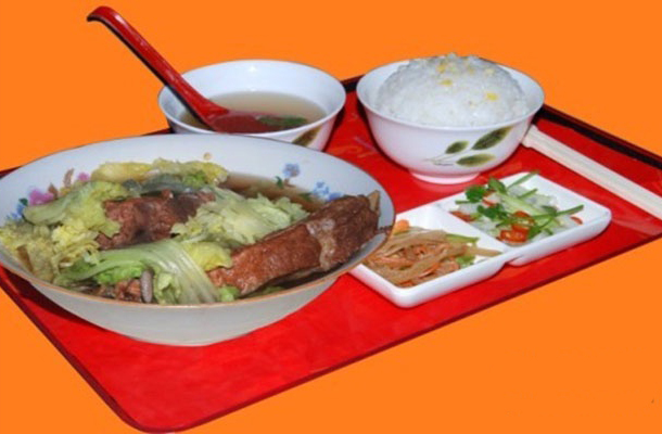 万众品排骨米饭加盟