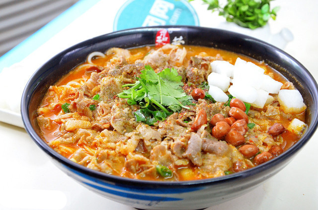 增和记蒙自米线加盟