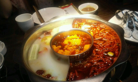 洞二巴巴蜀火锅加盟