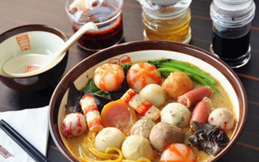 小猪憨尼麻辣烫加盟