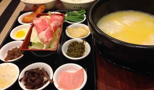 阿娇过桥米线加盟