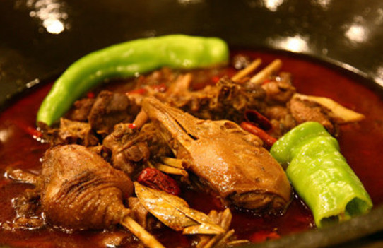 老渔翁笨锅炖加盟