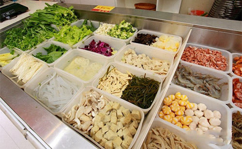 俏滋味麻辣香锅加盟