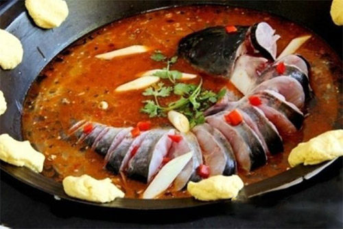 木火铁锅炖鱼村加盟