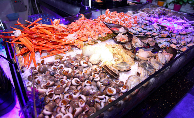 韩国诱惑海鲜自助烤肉加盟