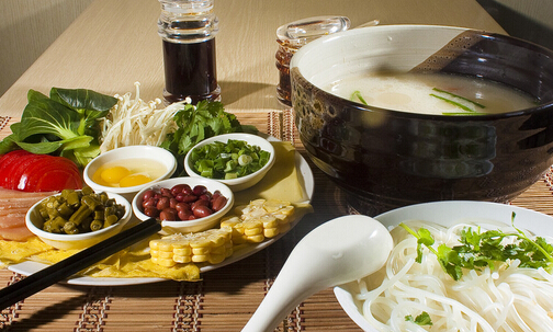 御香园过桥米线加盟