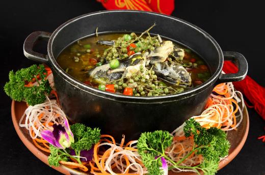 羌寨石锅鱼加盟