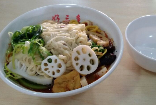 好三多麻辣烫加盟店