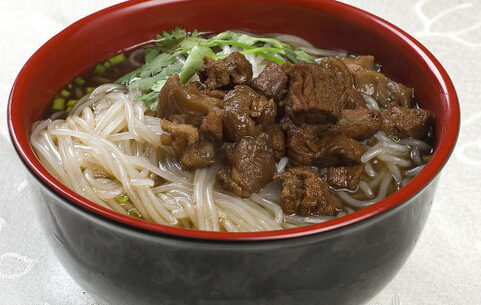 苗家妹子米线加盟