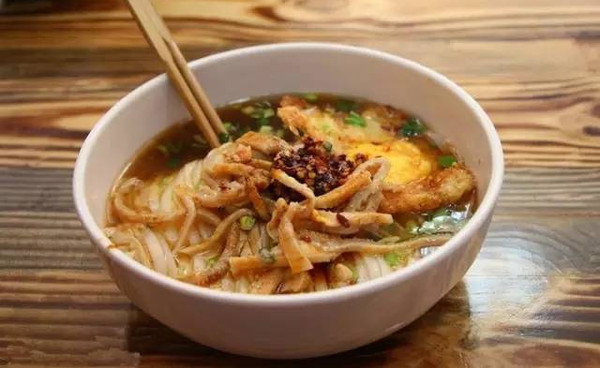 易家鲜羊肉粉加盟