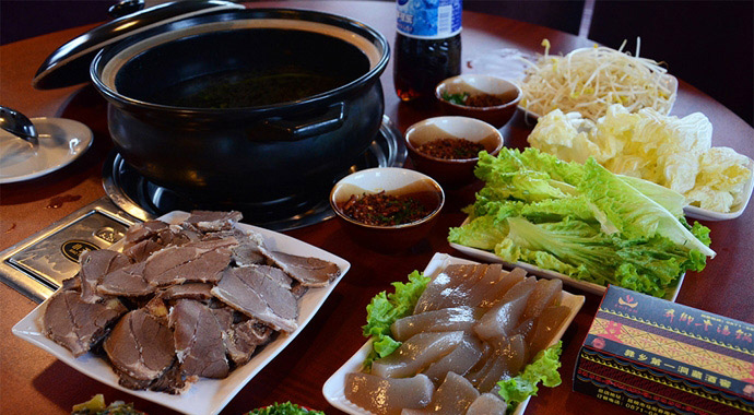 彝乡牛汤锅加盟