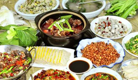 四海川香老砂锅加盟店