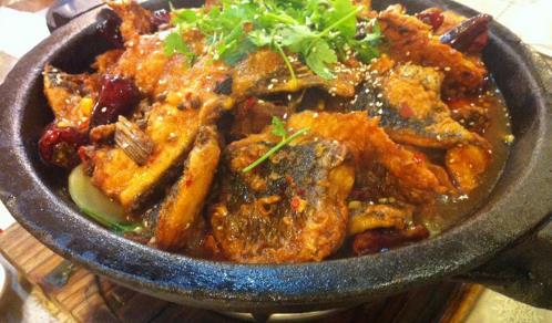 羌寨石锅鱼加盟