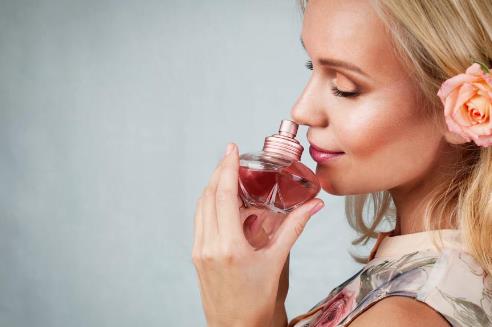 纯美化妆品加盟