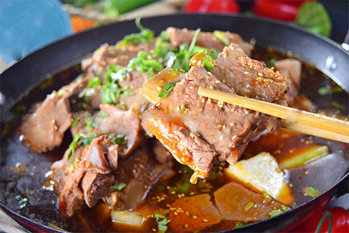 60年代铁锅排骨加盟店