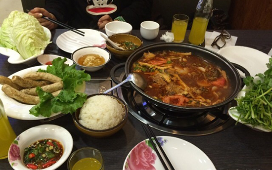 一锅一宴牛板筋火锅加盟