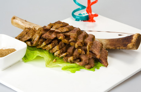 天下牛社中餐加盟