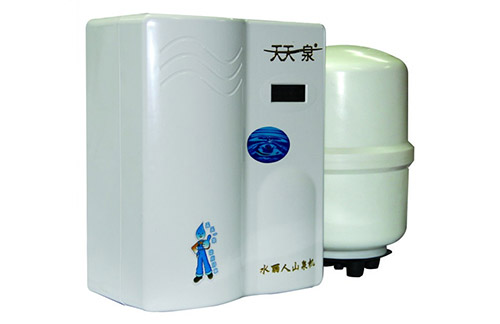 天天一泉净水器加盟