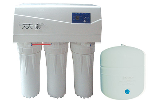 天天一泉净水器加盟
