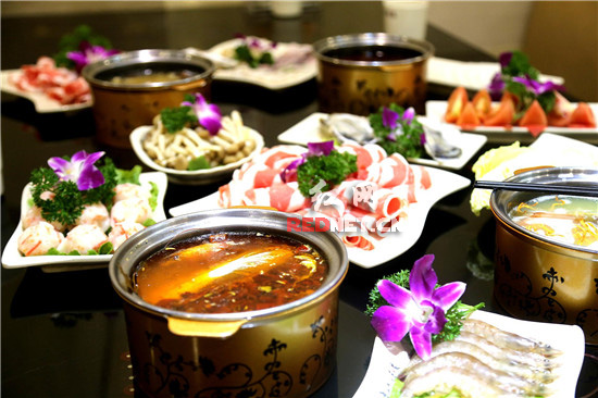 渝城两江怀旧火锅加盟