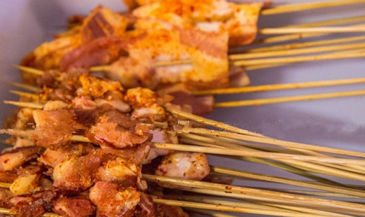 盖满川麻辣涮串加盟店