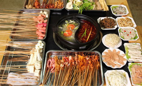 重庆八旺砂锅串串火锅加盟店