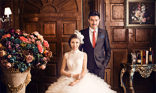 罗亚婚纱摄影加盟