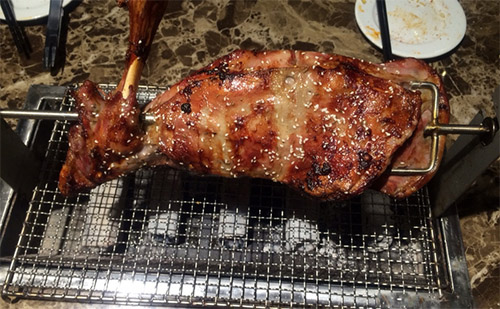狼来了碳烤羊腿加盟