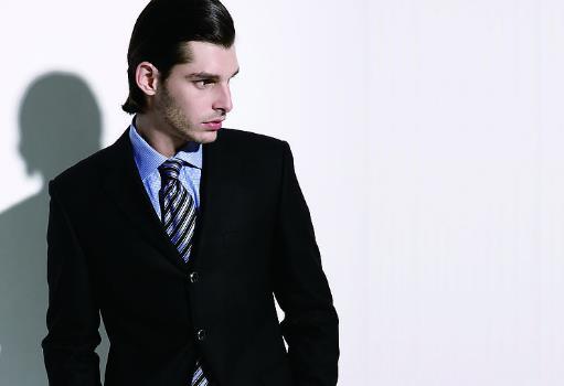 暇步士男装加盟