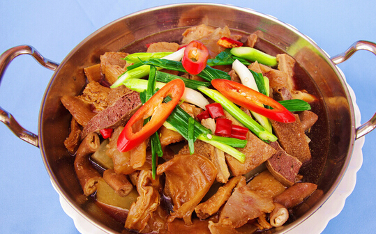 广潮牛骨牛杂煲加盟