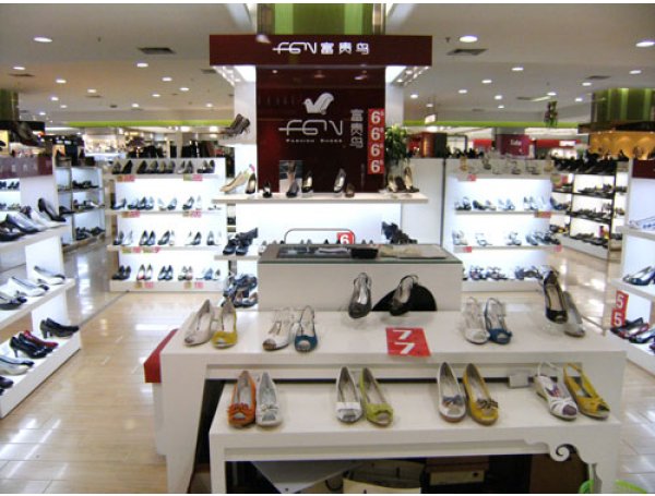 富贵鸟女鞋加盟店