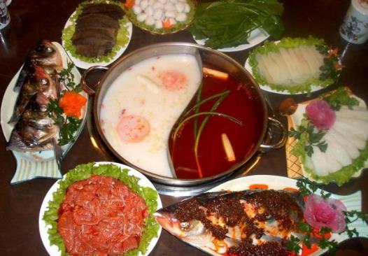 川香红牛杂火锅加盟