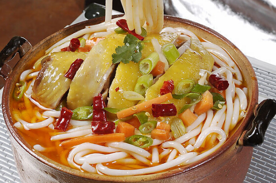 鑫状元米线加盟