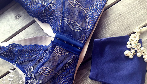 莫莉天使内衣加盟