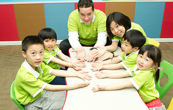 小洋人教育加盟