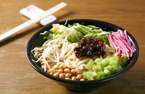 小融炸酱面加盟