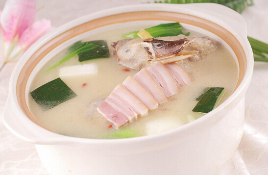 天方老鸭汤加盟