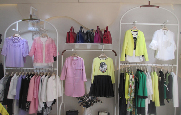 佳人苑女装加盟店