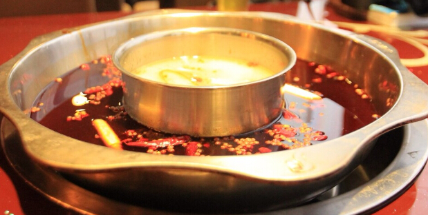 加盟辣欢天火锅店怎么样?成本低、加盟前景好