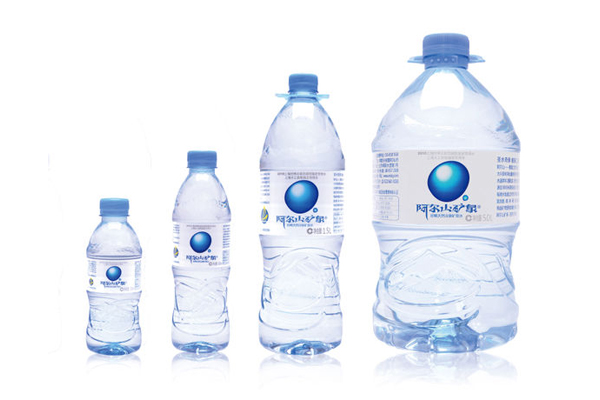 阿尔山矿泉水加盟店