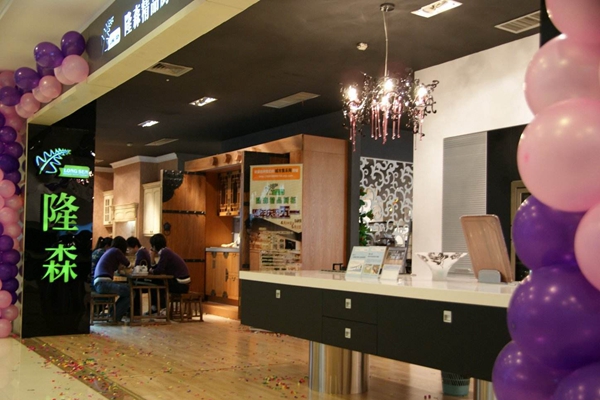 隆森橱柜加盟店