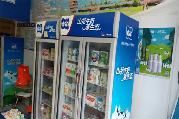 山花牛奶加盟店