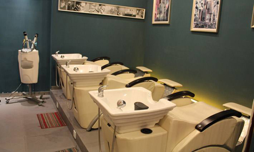 加盟养发馆大概多少钱？开店一年荷包满满！