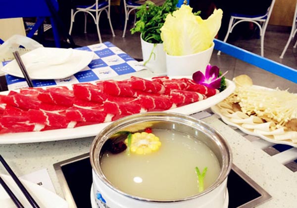 魔法帽火锅加盟门店