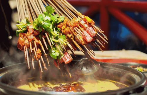 爱十里串串香加盟门店