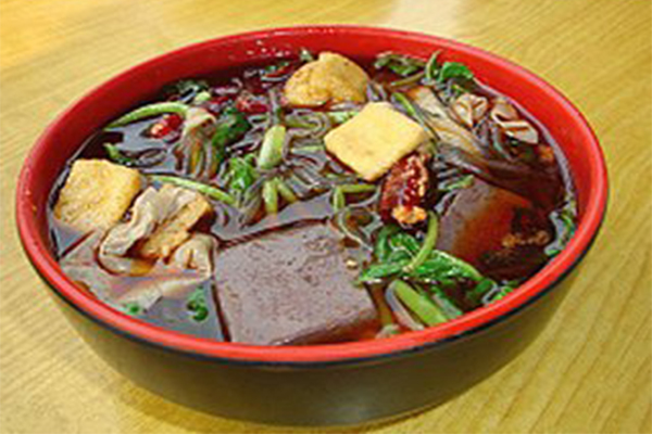 勾魂麻辣烫加盟门店