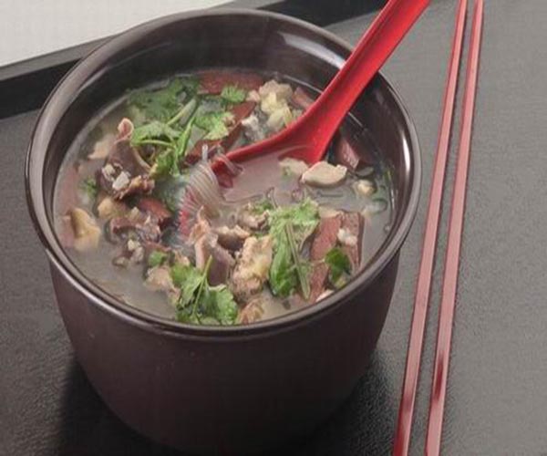 鸭哥鸭血粉丝加盟费及加盟条件都有哪些？先了解鸭哥鸭血粉丝加盟详情！
