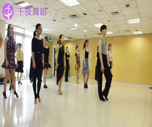 千夜舞蹈加盟门店
