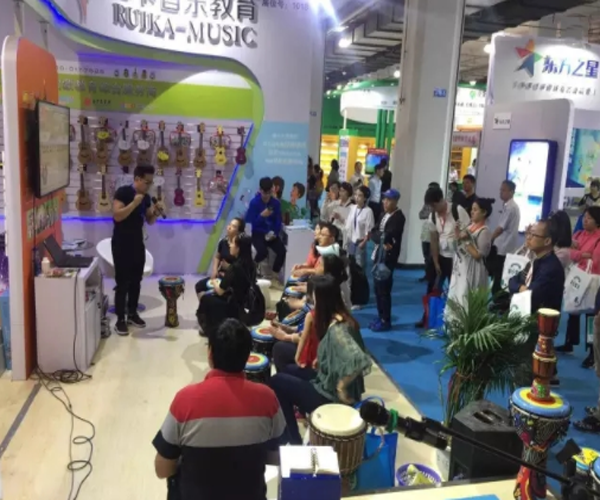 睿卡音乐教育加盟门店